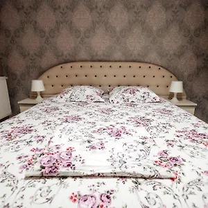 Luxury Radox Airport Bucharest 2 Apartament